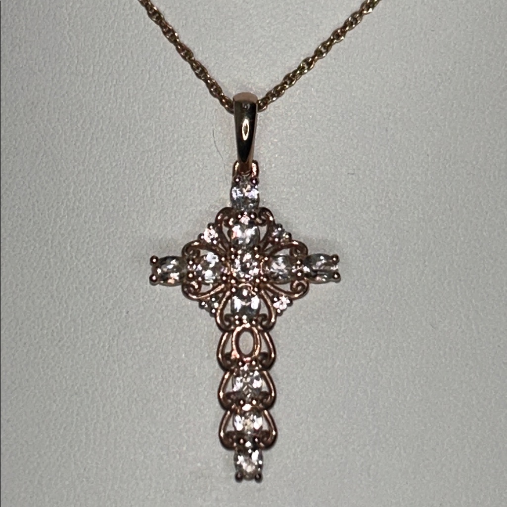 Nwot Rose Gold Plated Genuine Morganite Gemstone Designer Cross Necklace Boho